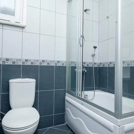 High-ceiling Central 3-bedroom With City View * Стамбул